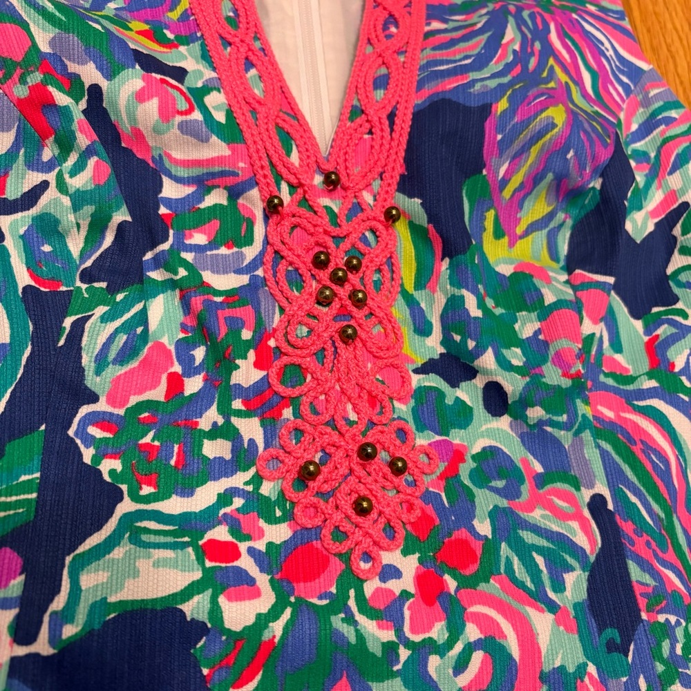 ๐ LILLY PULITZER ๐ Ryder Shift Dress Indigo Exotic
Escapade Dress Size 4 $238 - Picture 9 of 12
